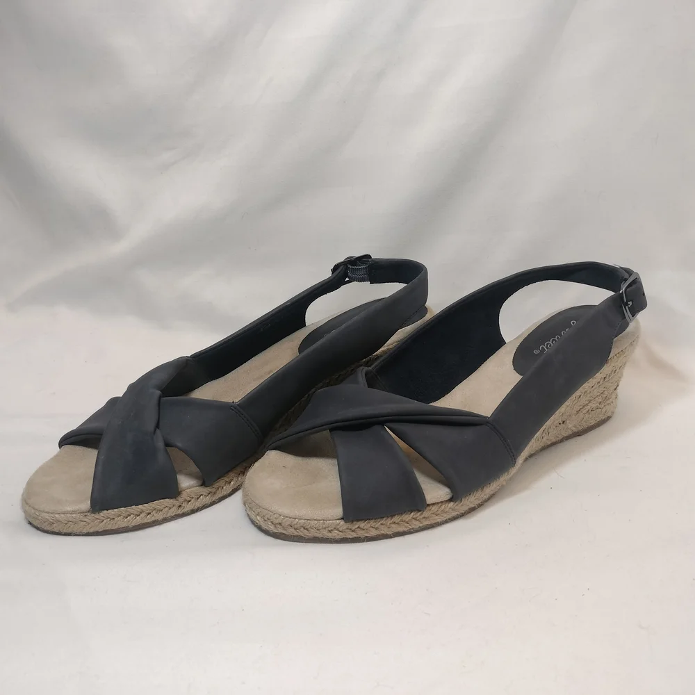 Easy Street Maureen Espadrille Slingback Sandals‎ (Navy)